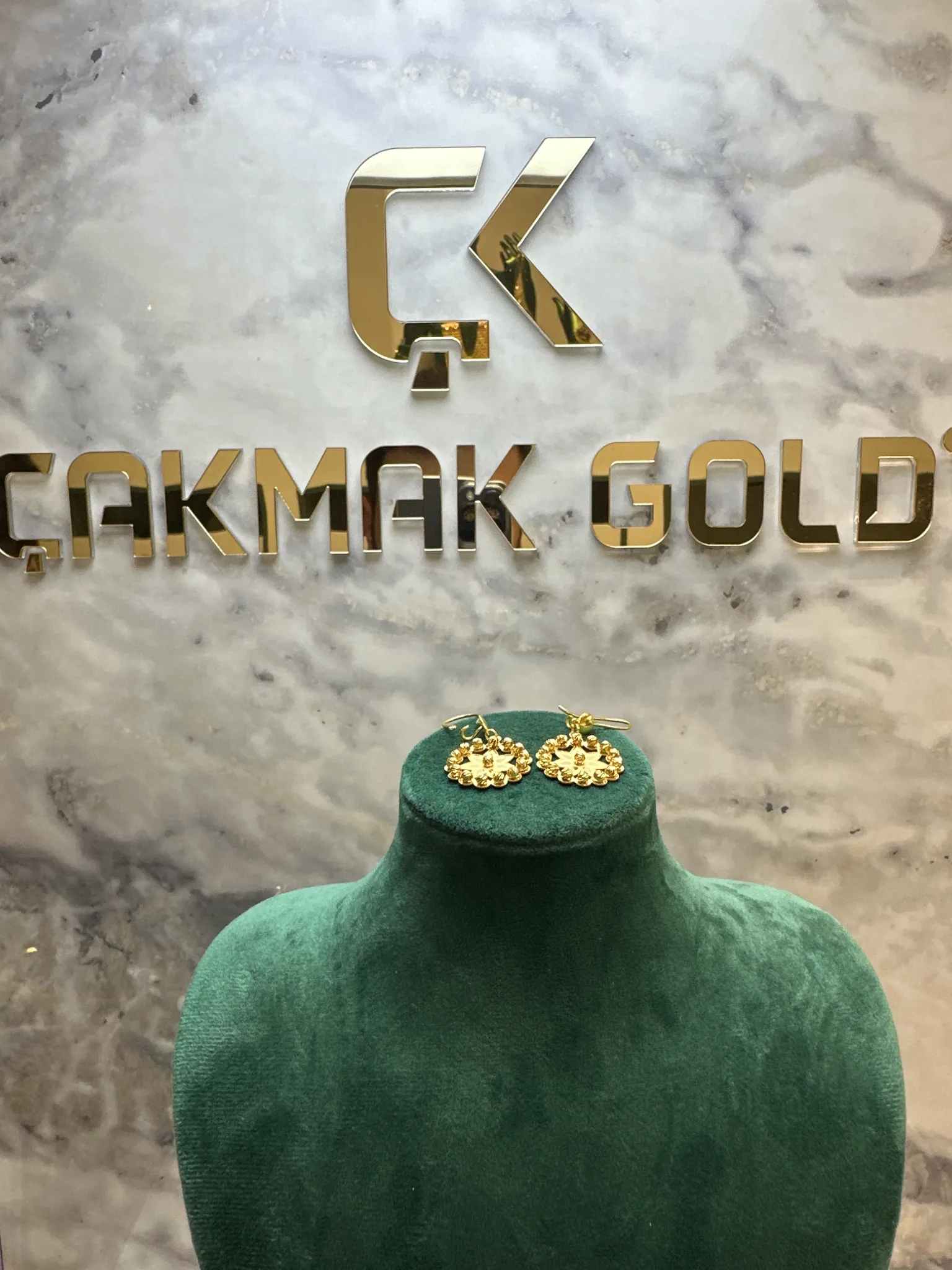 DORİKA TOPLU YILDIZ TASARIM KÜPE