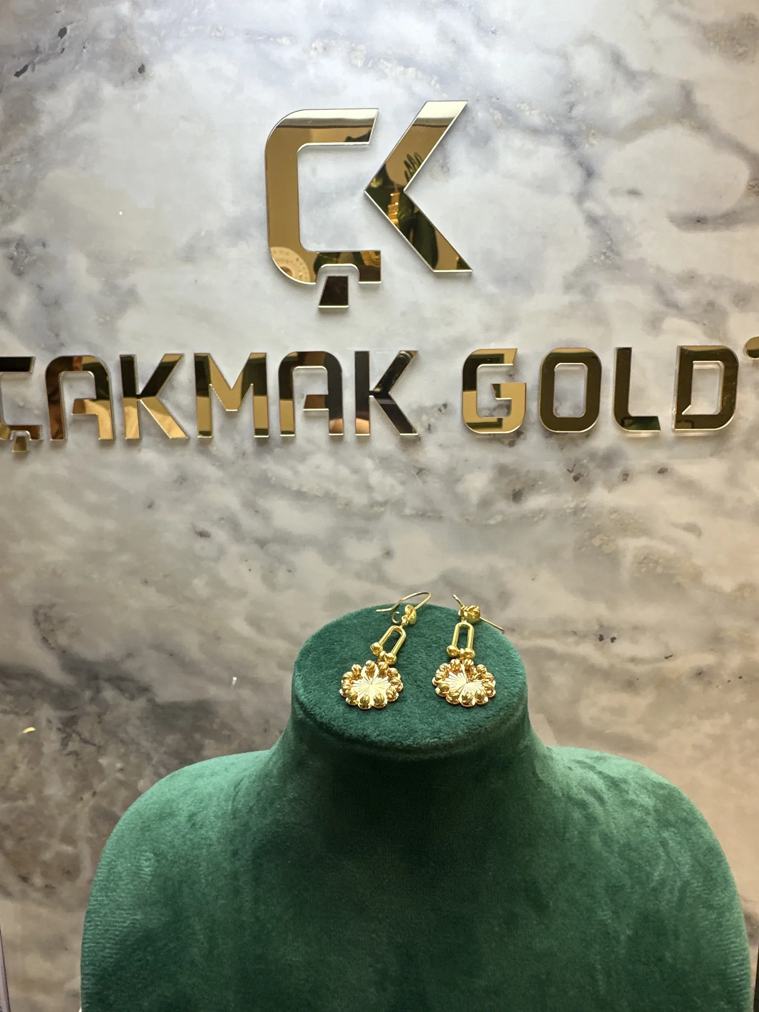 ÖZEL TASARIM KÜPE