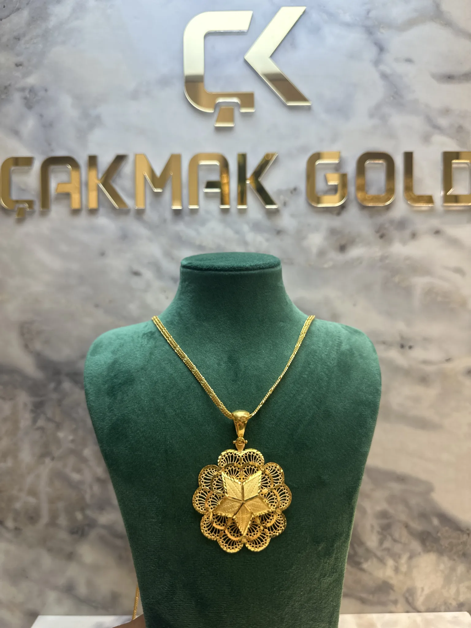 TASARIM KOLYE UCU
