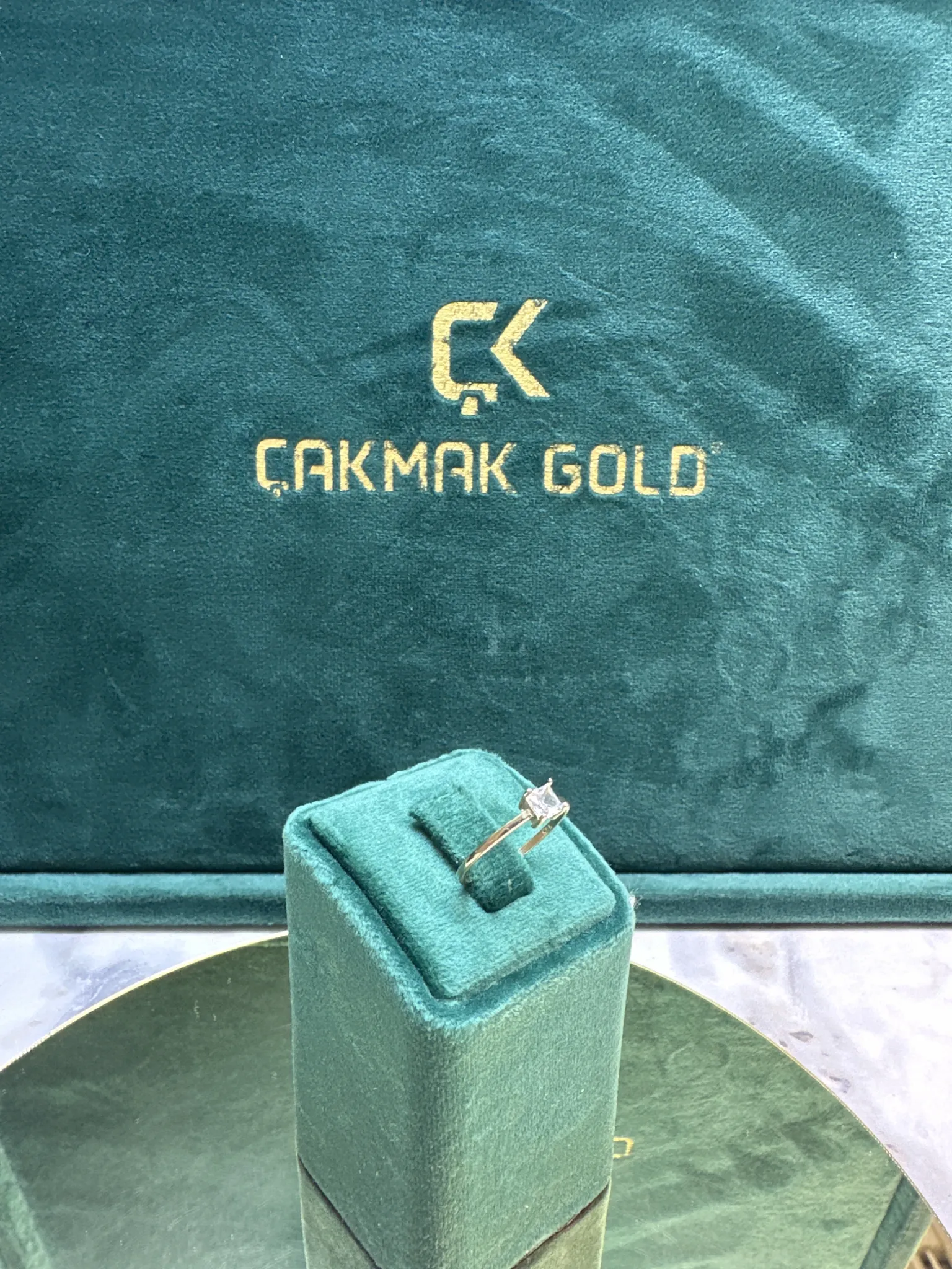 TEK TAŞ YÜZÜK