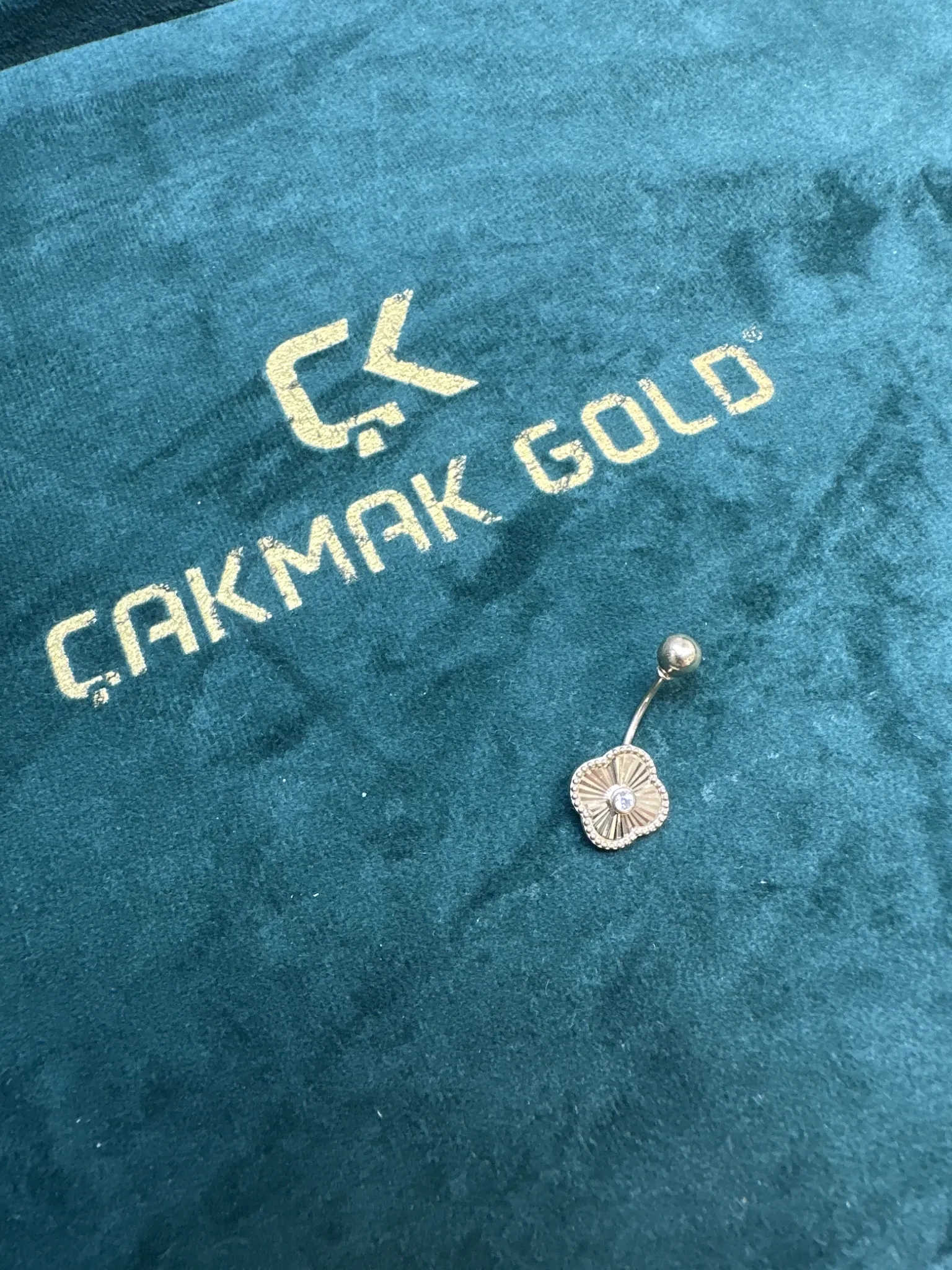 GÖBEK PİERCİNG
