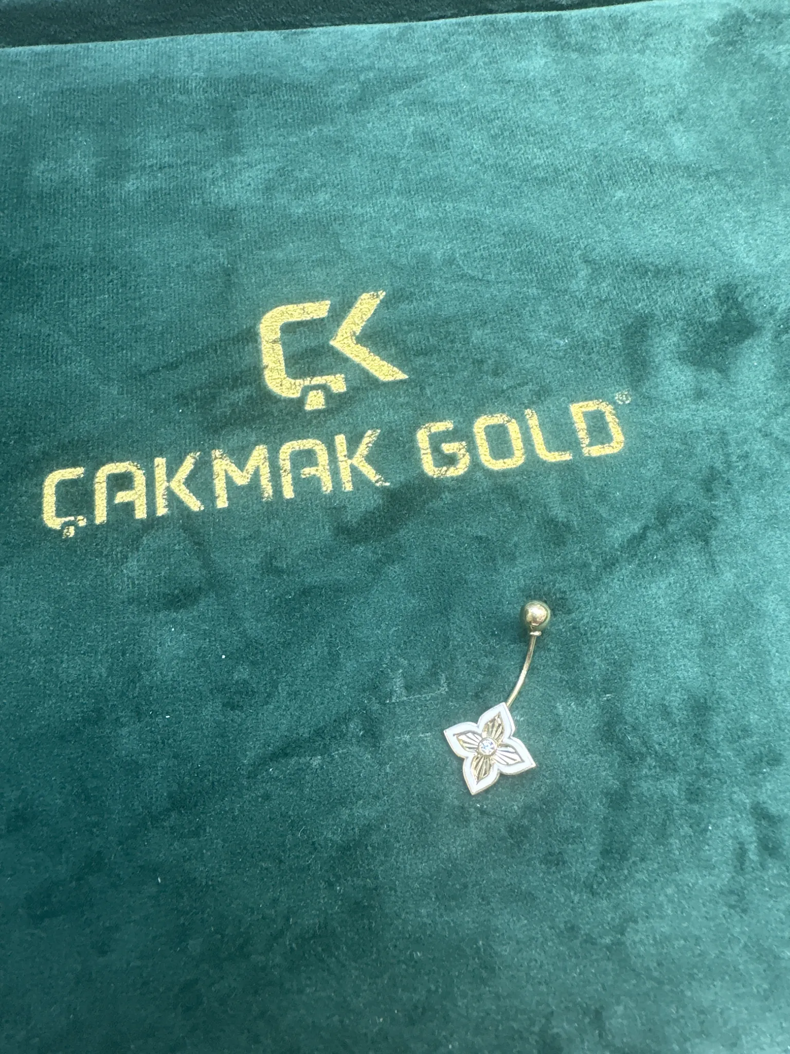 GÖBEK PİERCİNG