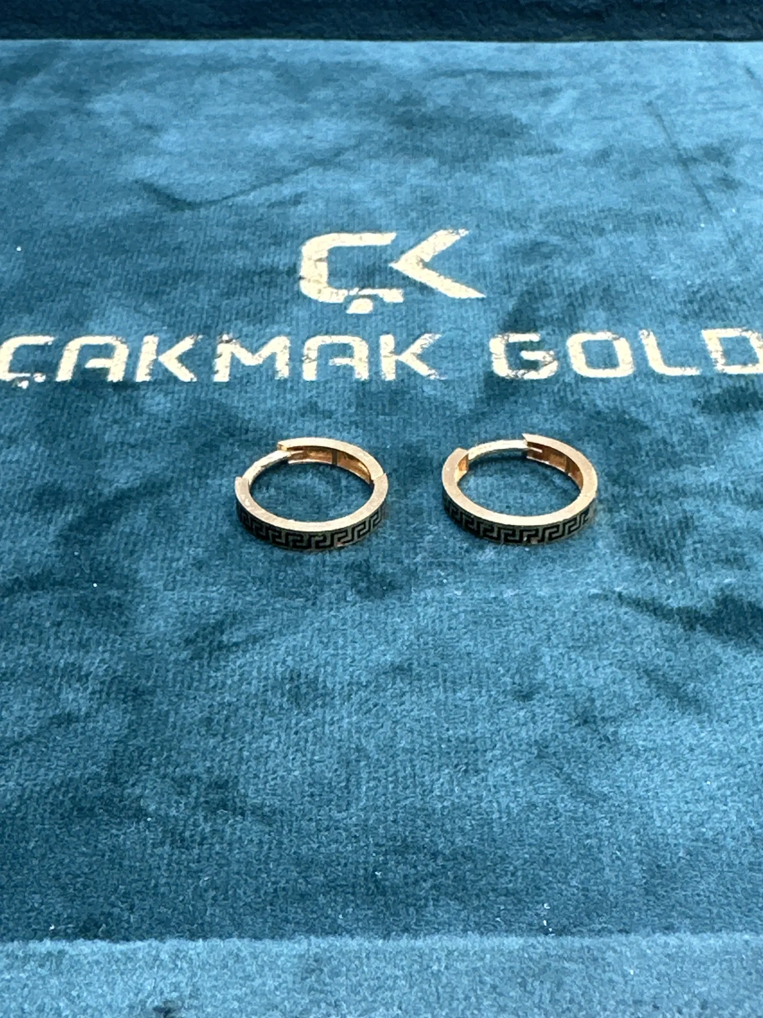 HALKA TASARIM KÜPE