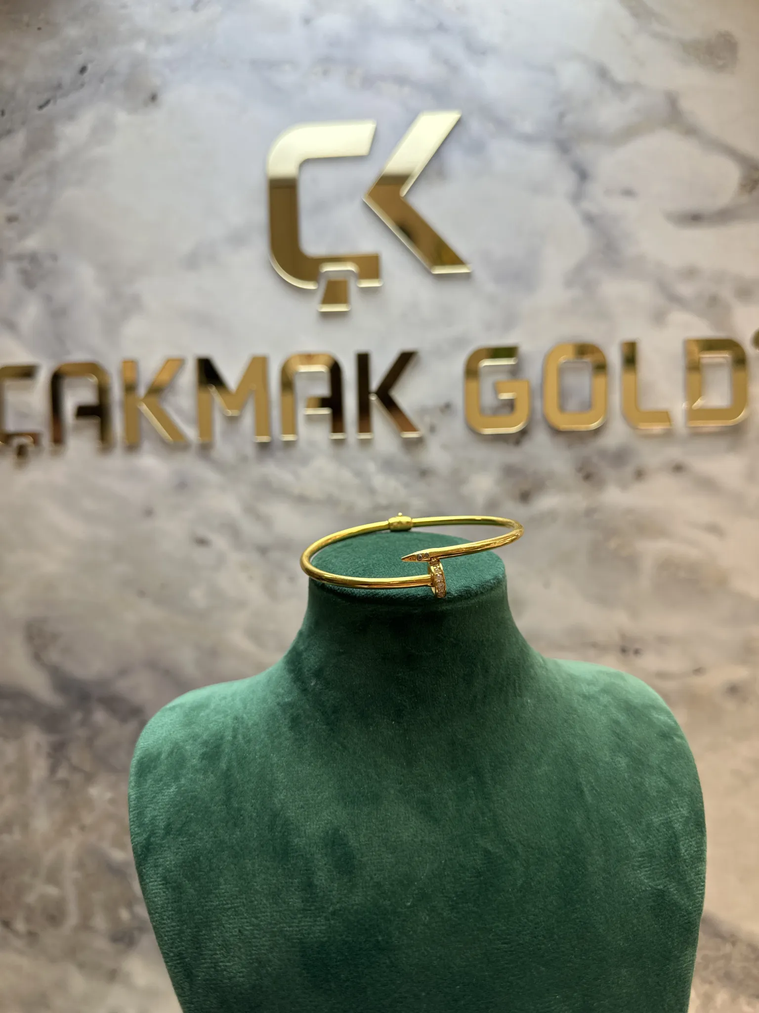 TASARIM KELEPÇE