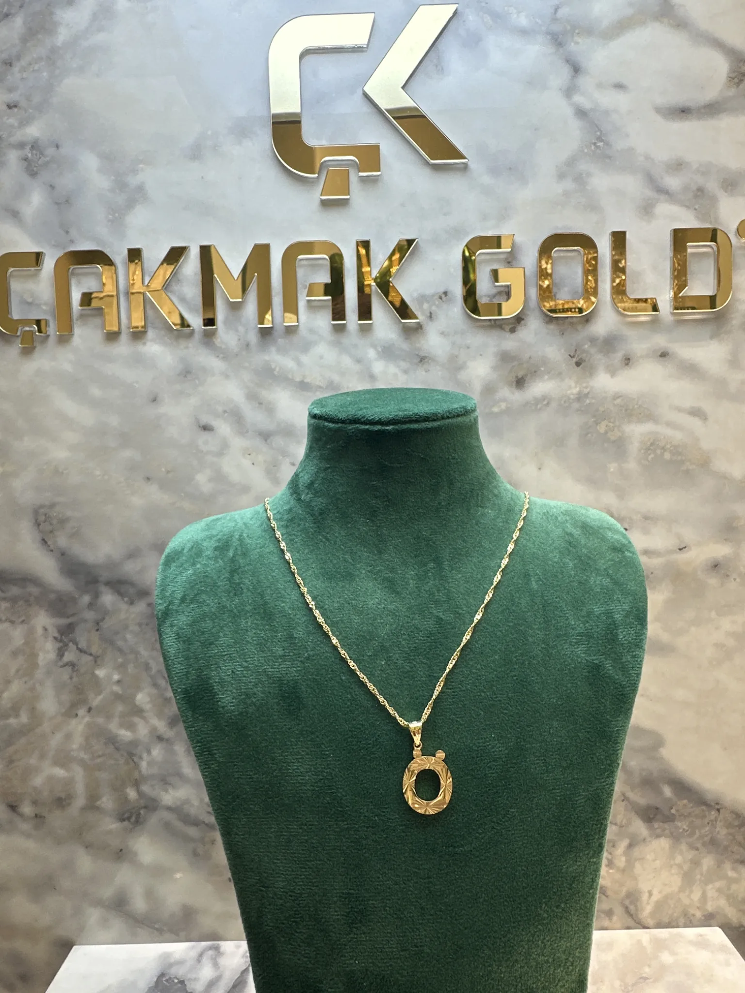 Ö HARFLİ KOLYE UCU