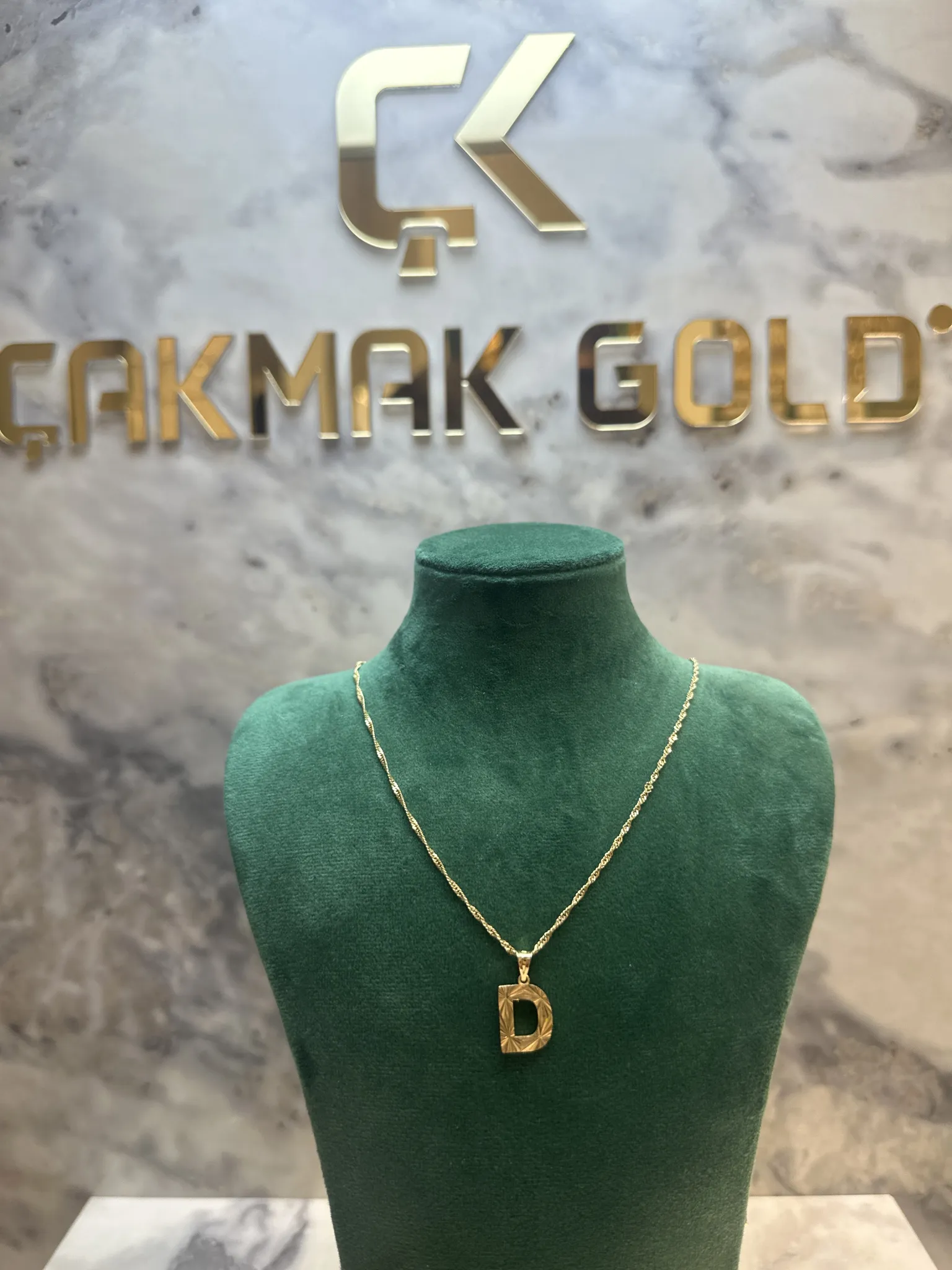 D HARFLİ KOLYE UCU