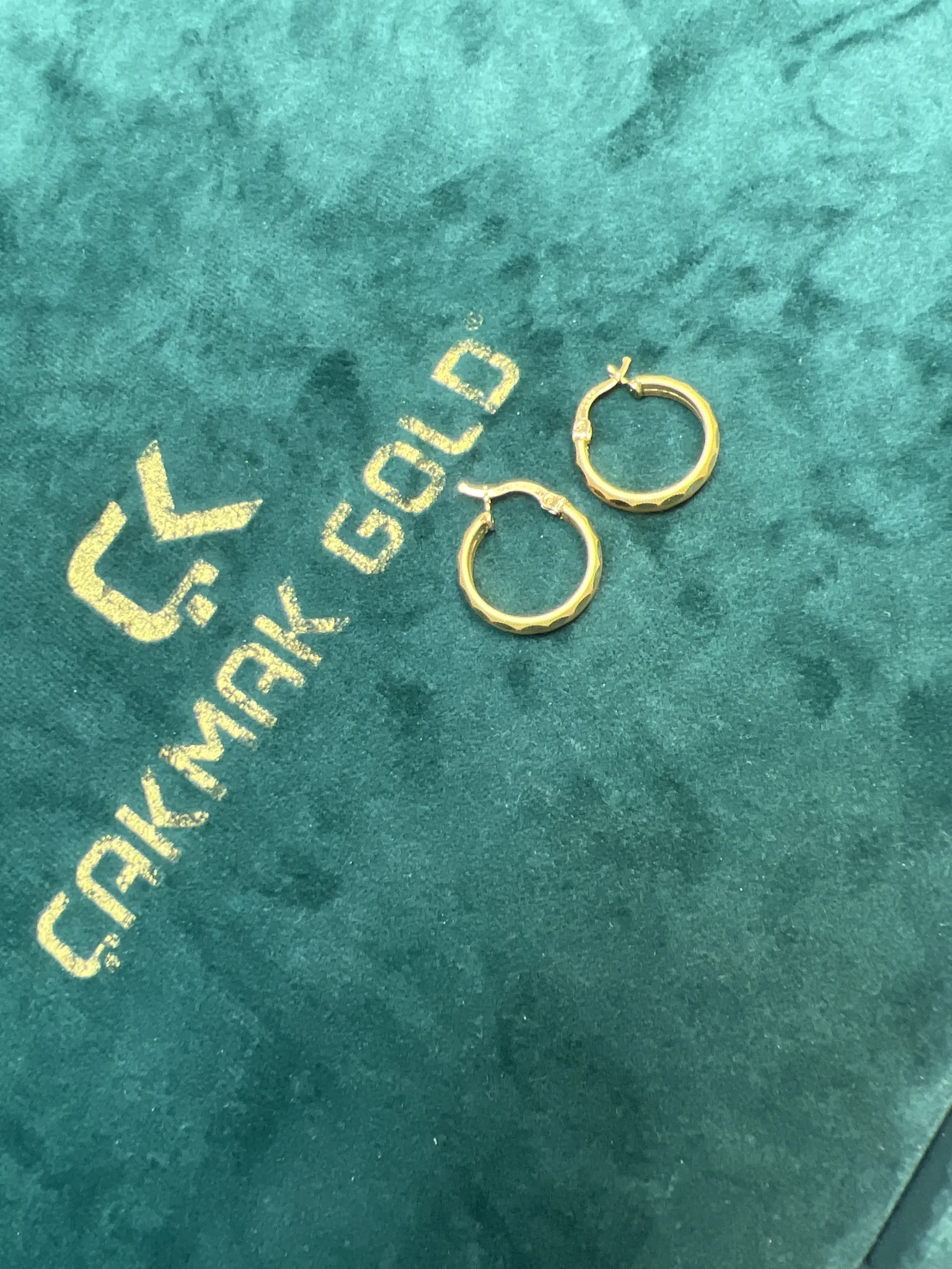 ÖZEL TASARİM KÜPE