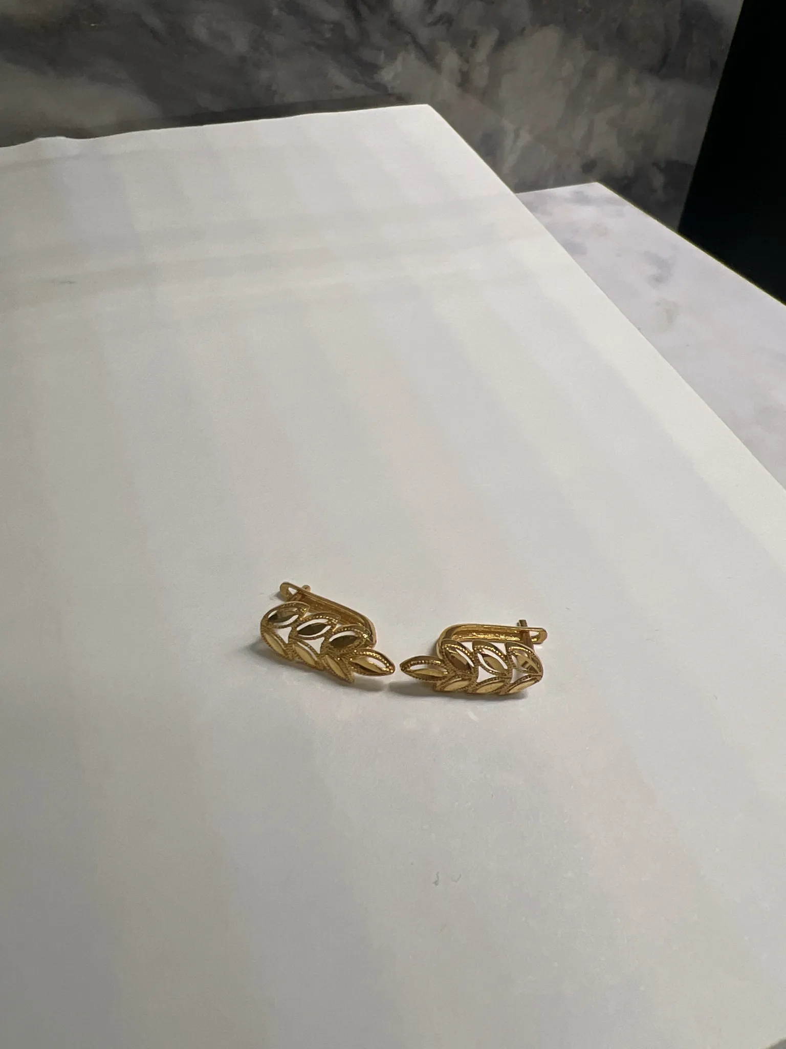 ÖZEL TASARİM KÜPE