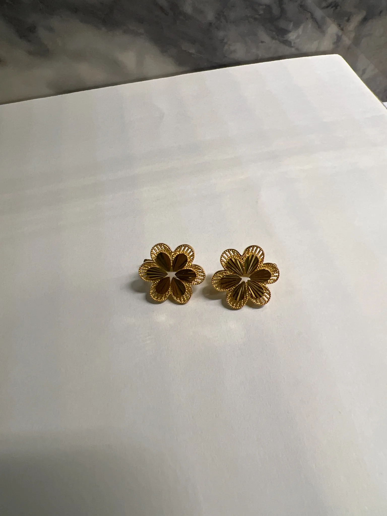 ÇİÇEK TASARIM KÜPE