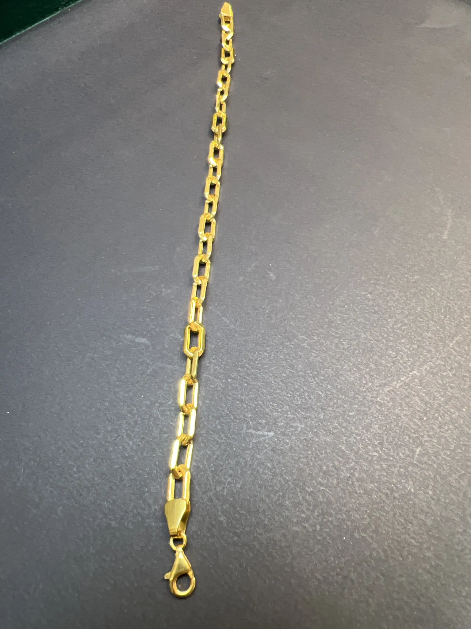 ATAÇ MODEL BİLEKLİK 