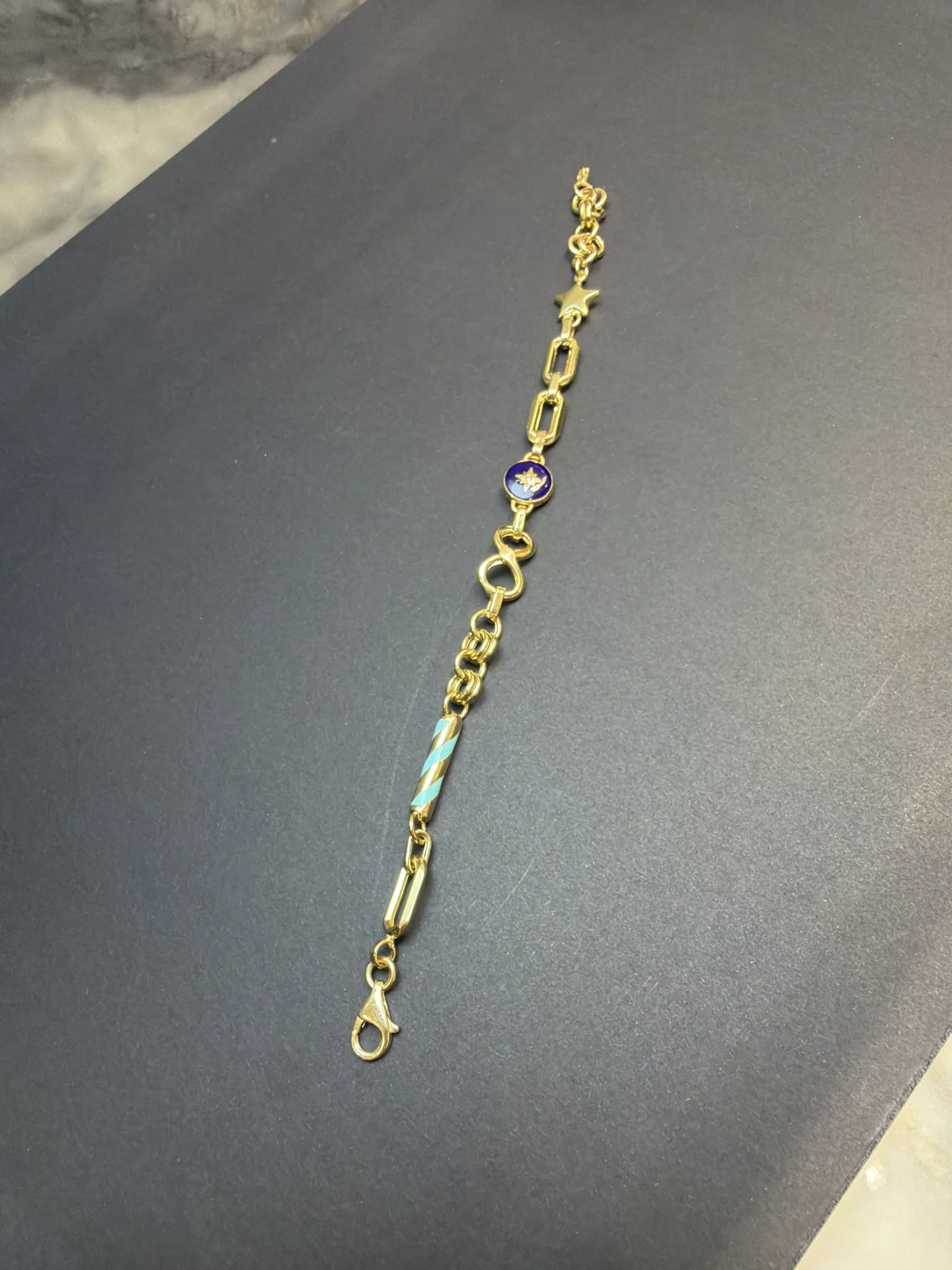 ÖZEL TASARİM BİLEKLİK