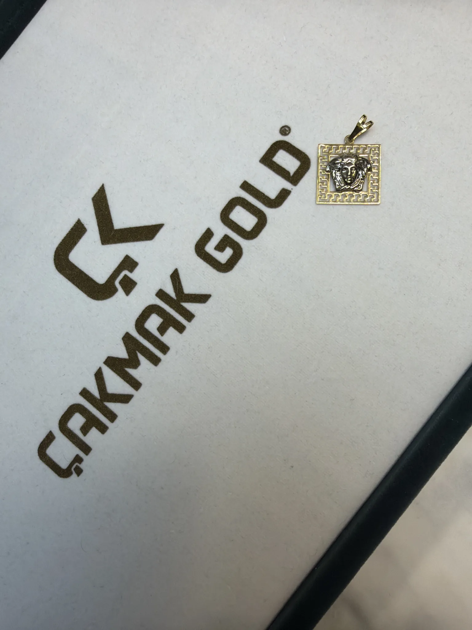 VERSACE MODEL KOLYE UCU